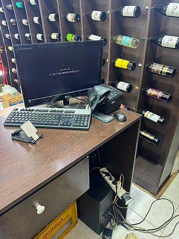 Sifarişlə şərab evi üçün vitrinlər: 1 eded Çaxır vitrini Siqaret polkası İçki üçün Mebel Demir vitrin 3 -da lalafo.az — 10 Sifarişlə şərab evi üçün vitrinlər: 1 eded Çaxır vitrini Siqaret polkası İçki üçün Mebel Demir vitrin 3 — 10