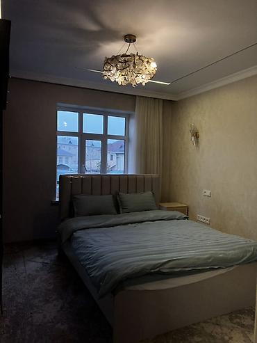 Посуточная аренда комнат: Сдаются комнаты в красивом чистом хостеле в центре города Ош . Имеются — 7