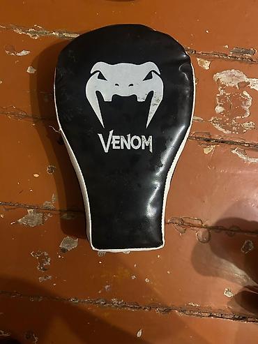 Боксерские груши: Venum brendi fokus yastığı (punch mitt) - Nişangah formalı, əyri — 1