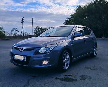 i30: Hyundai i30: 1.4 l | 2011 il Hetçbek — 2