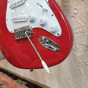 gitara dayaq: Tremolo arm Ünvan:Nizami 42 (Daxil işlər nazirliyin arxası) İş — 1