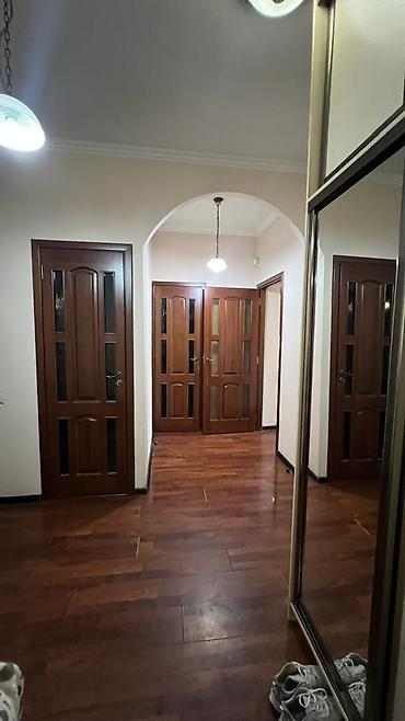 Продажа квартир: 3 комнаты, 72 м², Сталинка, 2 этаж — 15