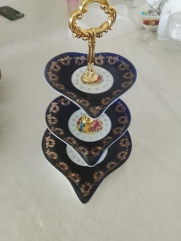 dəmir qab: Tort və şiriniyyat qabı, rəng - Göy, Farfor, Çexiya — 1