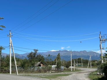 Qarajlar: Bakı, 2100 kv. m, 4 otaqlı, Hovuzsuz, Qaz, İşıq, Su