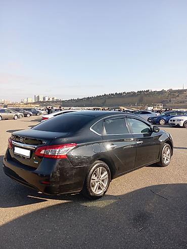Nissan: Nissan Sentra SV sedan - Korpus: qara rəng, 4 qapılı sedan, xrom ön — 4