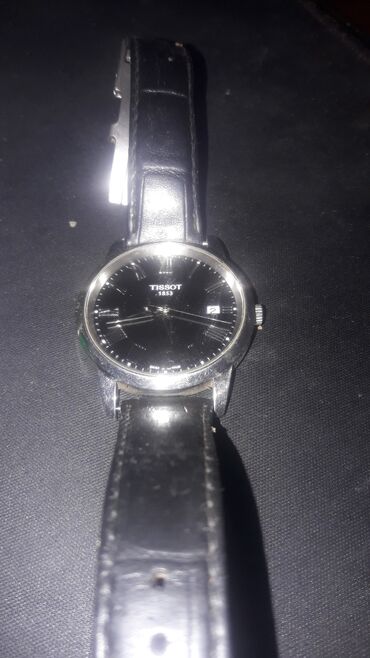 часы наручные швейцарские: Продаю швейцарские электронные часы Tissott бу