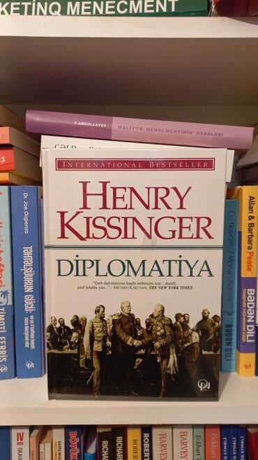 ikinci əl kitablar: DİPLOMATİYA HENRY KISSINGER SALAM ŞƏKİLDƏ GÖRDÜYÜNÜZ KİTABI ƏLDƏ