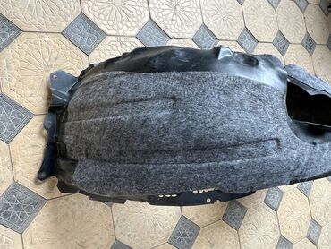 Подкрылки, брызговики, защита днища: Подкрылок Передний левый Toyota, 2021 г., Б/у, Аналог — 6