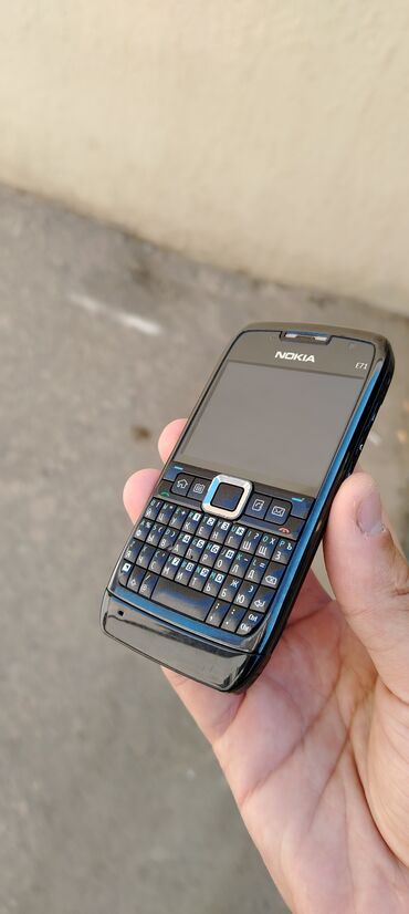 nokia ucuz: Nokia E71, rəng - Qara