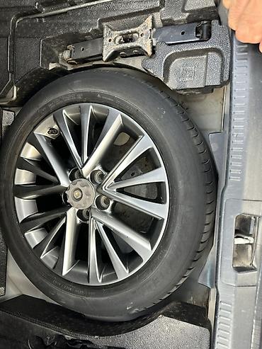 камри 2017: Toyota Camry: 2017 г., Бензин, Седан — 9