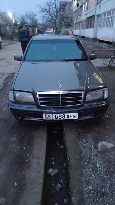 c 220: Mercedes-Benz 220: 2000 г., Механика, Бензин — 2
