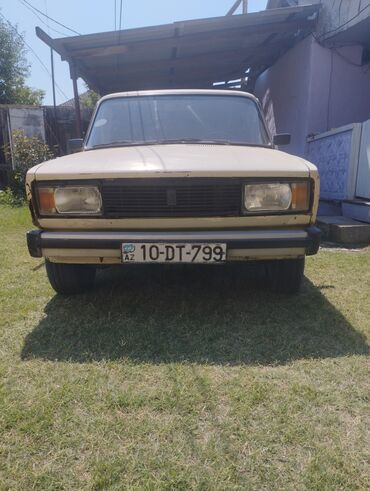 qizil saatlar: VAZ (LADA) 2105: 1.5 l | 1982 il | 78200 km Sedan