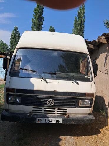 машина мерс с: Volkswagen : 1990 г., 2.4 л, Механика, Дизель, Бус