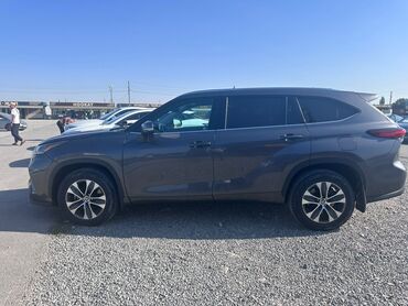 купить кожаные сиденья для авто бу: 🚘 Toyota Highlander 📅 Год: 2021 ⚙️ Объем: 3.5 л • Автомат 🎖️