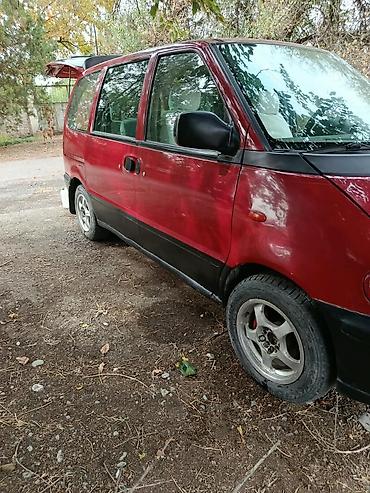 volkswagen golf v: Nissan Serena: 1998 г., 2 л, Механика, Бензин, Минивэн — 3