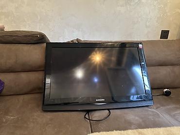 Samsung LCD televizor - Ekran ölçüsü: təxminən 32" - Panel: LCD