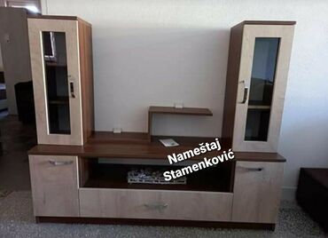 Komode: TV komoda od bele iverice 2.30m duzine. Moguca izrada i dugih — 5