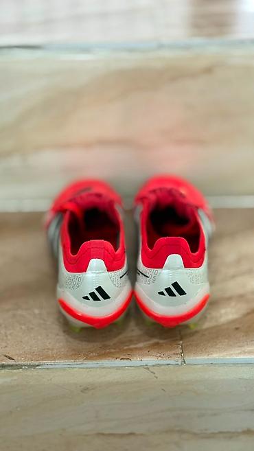 predator бутсы: Футбольные бутсы Adidas Predator 42 размер (коллекция с красно‑белой — 4