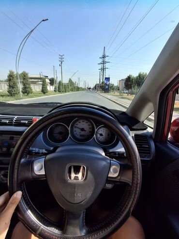 авто аренда по следующим выкуп: Honda Fit: 2003 г., 1.5 л, Автоматические, Бензин, Хэтчбэк