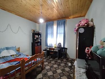 sumqayit 18 mikrorayon: 6 otaqlı, 256 kv. m, Orta təmir — 8