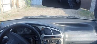 Другие Автомобили: Автомобиль седан, белый цвет. Основные детали по фото: - Кузов седан — 4