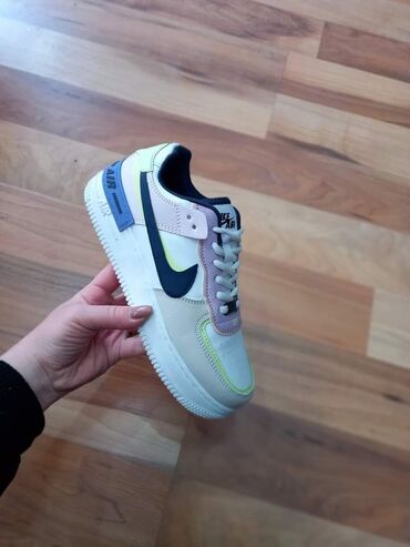 Women's Sneakers and athletic shoes: 41 — 22