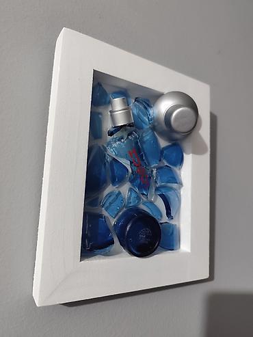 Slike i ramovi: Epoxy slika od razbijene flasice parfema Hugo Boss Dark blue U ponudi — 6