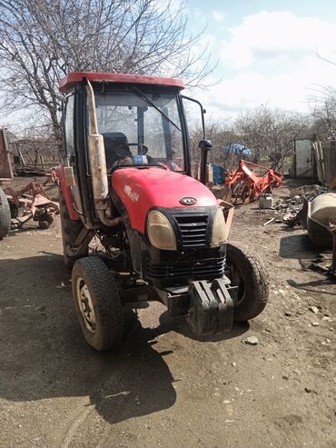 Kommersiya nəqliyyat vasitələri: Traktor 2012 il, motor 2.2 l, İşlənmiş