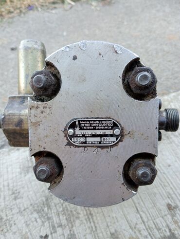 pojasevi za auto: Pumpa hidraulike 
levi smer
21,4cm3
3115.476.10M