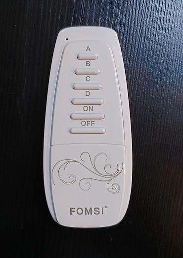 Pultlar: FOMSI Lighting – Simsiz işıq idarəetmə dəsti Məhsul tərkibi: - RF — 4