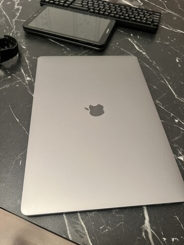Apple MacBook, 16 ", Intel Core i7, 512 ГБ