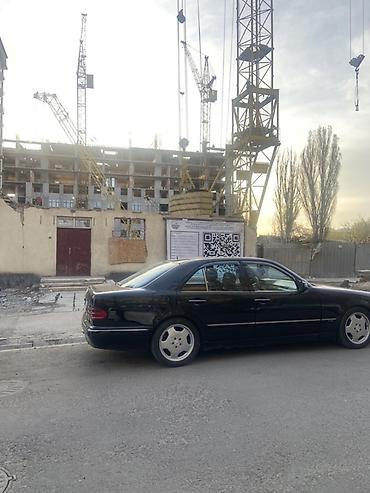 Mercedes-Benz E-Class: 2000 г., 3.2 л, Автомат, Бензин, Седан