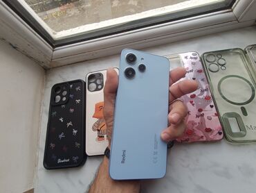 Redmi: Redmi 12 8_RAM__'128GB yaddaş TƏZƏ vəziyyətdə. Hec bir qirigi çati — 4