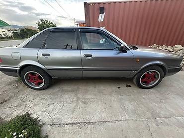 Audi: Audi 80: 1992 г., Седан — 6