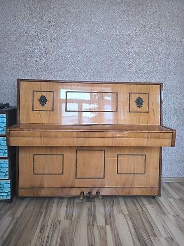 trenajor daşları: Məhsul: Akustik upright piano – “Belarus” (klassik model) Təsvir: - — 3