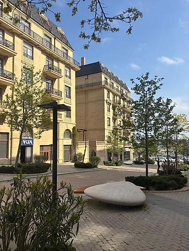 studio menziller: Satılır 3 otaqlı yeni tikili 90 m², Ağ şəhər q. Kateqoriya Yeni — 1