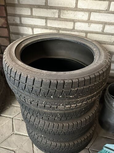 Шины: Шины 225 / 45 / R 18, Зима, Б/у, Комплект, Легковые, Япония, Bridgestone