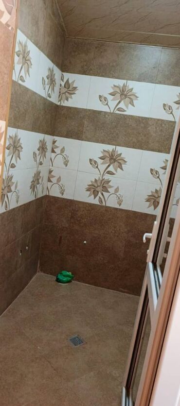 Həyət evləri və villaların satışı: Yeni suraxanida 104 konecine yaxin xozeykasiz 2 mertebe 4 otaq bow — 2