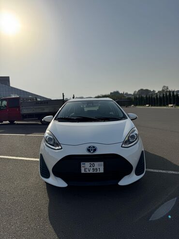 Toyota: Toyota Prius: 1.5 l | 2019 il Hetçbek — 4