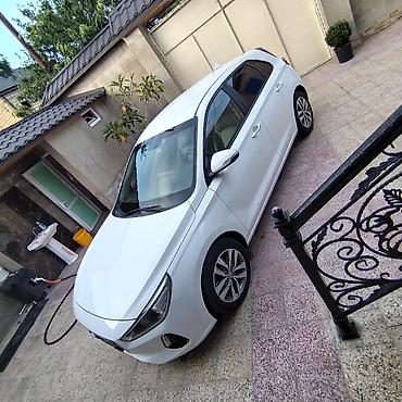 Hyundai: Hyundai i30 hatchback - Korpus: 5 qapılı, ağ rəng - Güclü ön — 3