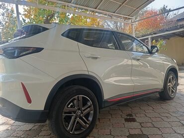 уаз 5 местный: Changan X5 Plus: 2025 г., 1.5 л, Автомат, Бензин, Хетчбек