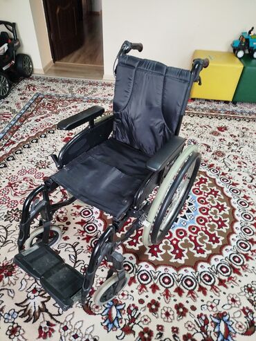 Инвалидные коляски: Инвалидная коляска 8500