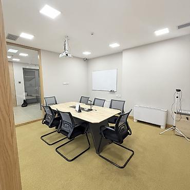 seven development: Сдаю Часть офиса: 100 м², В бизнес центре, С ремонтом, Первая линия, С отдельным санузлом, С системой безопасности — 10