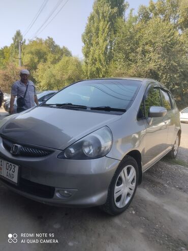 нексия 1: Honda Fit: 2005 г., 1.3 л, Вариатор, Бензин, Хэтчбэк