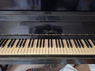 Musiqi alətləri: 160 manata profesional sinfinə aid Кузбас pianino. Tam işlək — 2