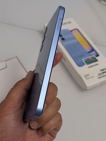 note 2: Samsung Galaxy A25, Б/у, 256 ГБ, цвет - Голубой, 2 SIM — 4
