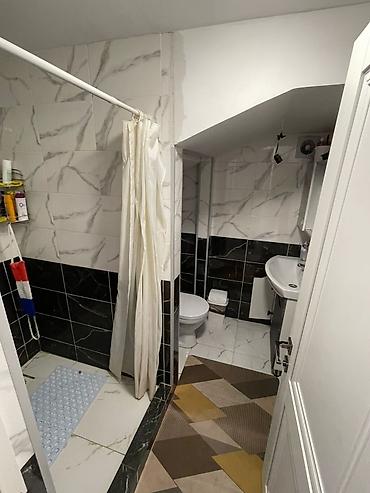 Продажа коттеджей и домов: Продаётся частный дом в городе Каракол вместе с гостиницей на 12 — 9