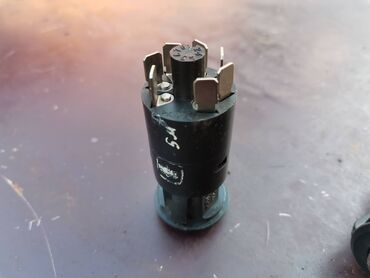 Auto delovi: Prekidač sva četri žmigavca Lada 2105,2107 Riva, Lada 2104 Karavan — 9