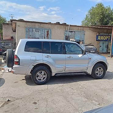 Mitsubishi Pajero: 2003 г., 3.2 л, Типтроник, Дизель, Внедорожник at lalafo.kg Mitsubishi Pajero: 2003 г., 3.2 л, Типтроник, Дизель, Внедорожник
