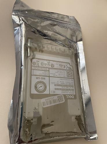 disk: Dell Enterprise SAS SSD 960GB 2.5" Server diski satılır. 2 ədəddir — 1